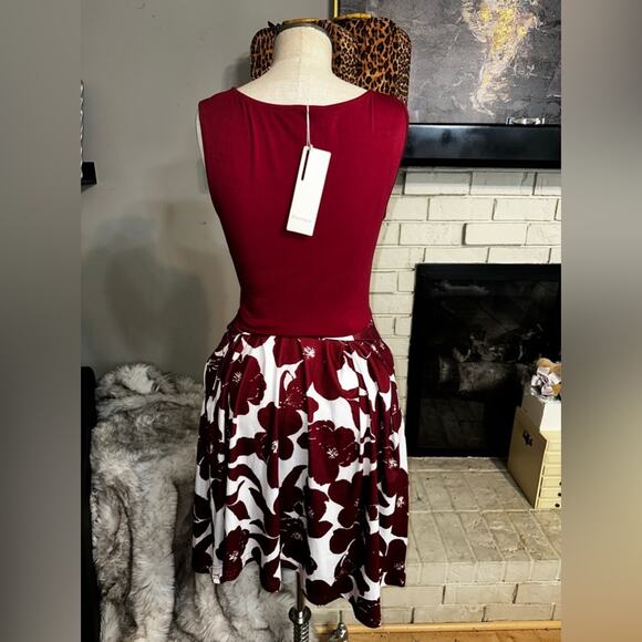 FURNEX Burgundy Bodice Dress White Floral Cotton Skirt Size Small NWT - Picture 5 of 11
